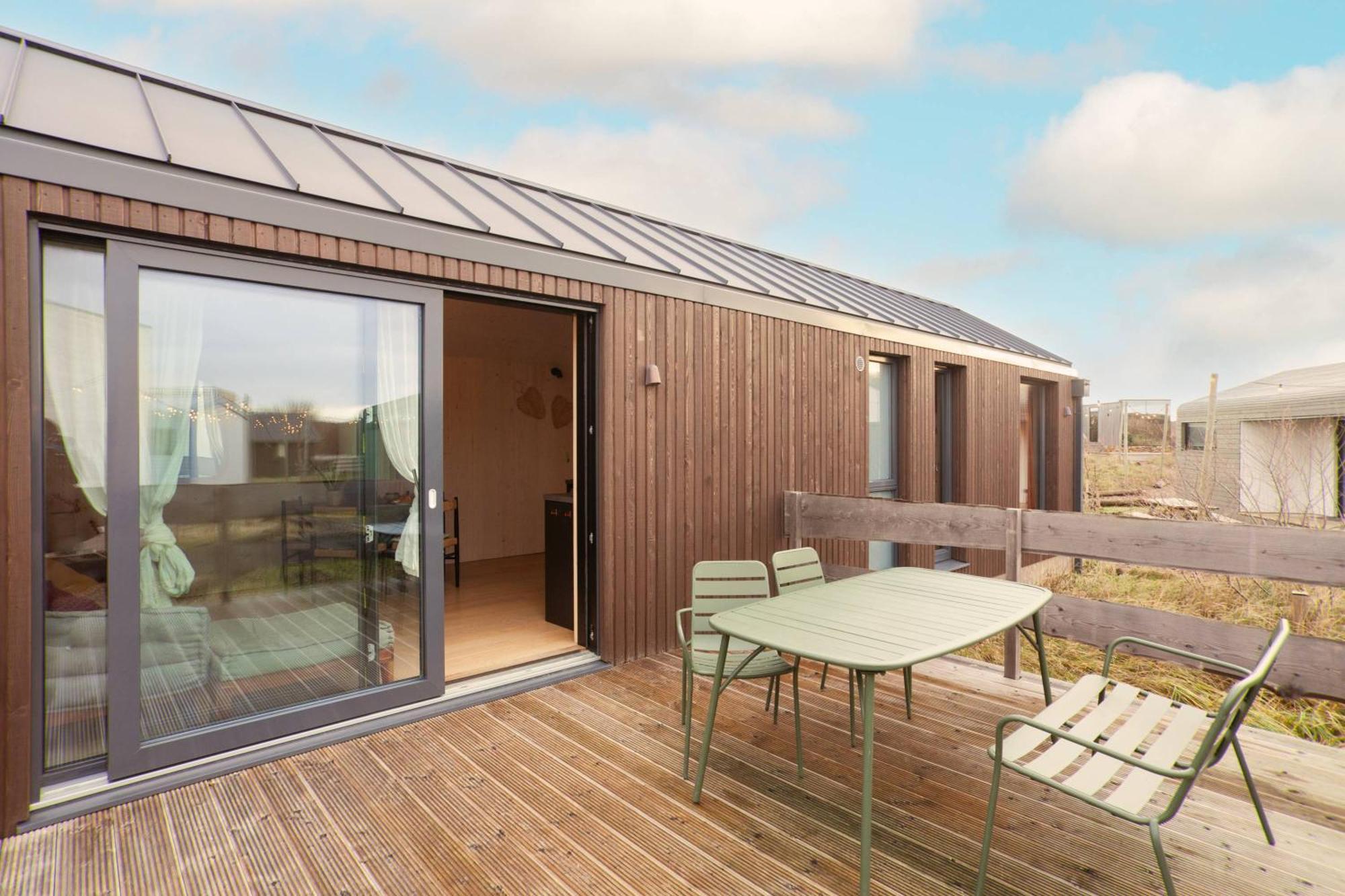 Basecamp Tiny House Eco-Resort Ijmuiden IJmuiden Exterior foto