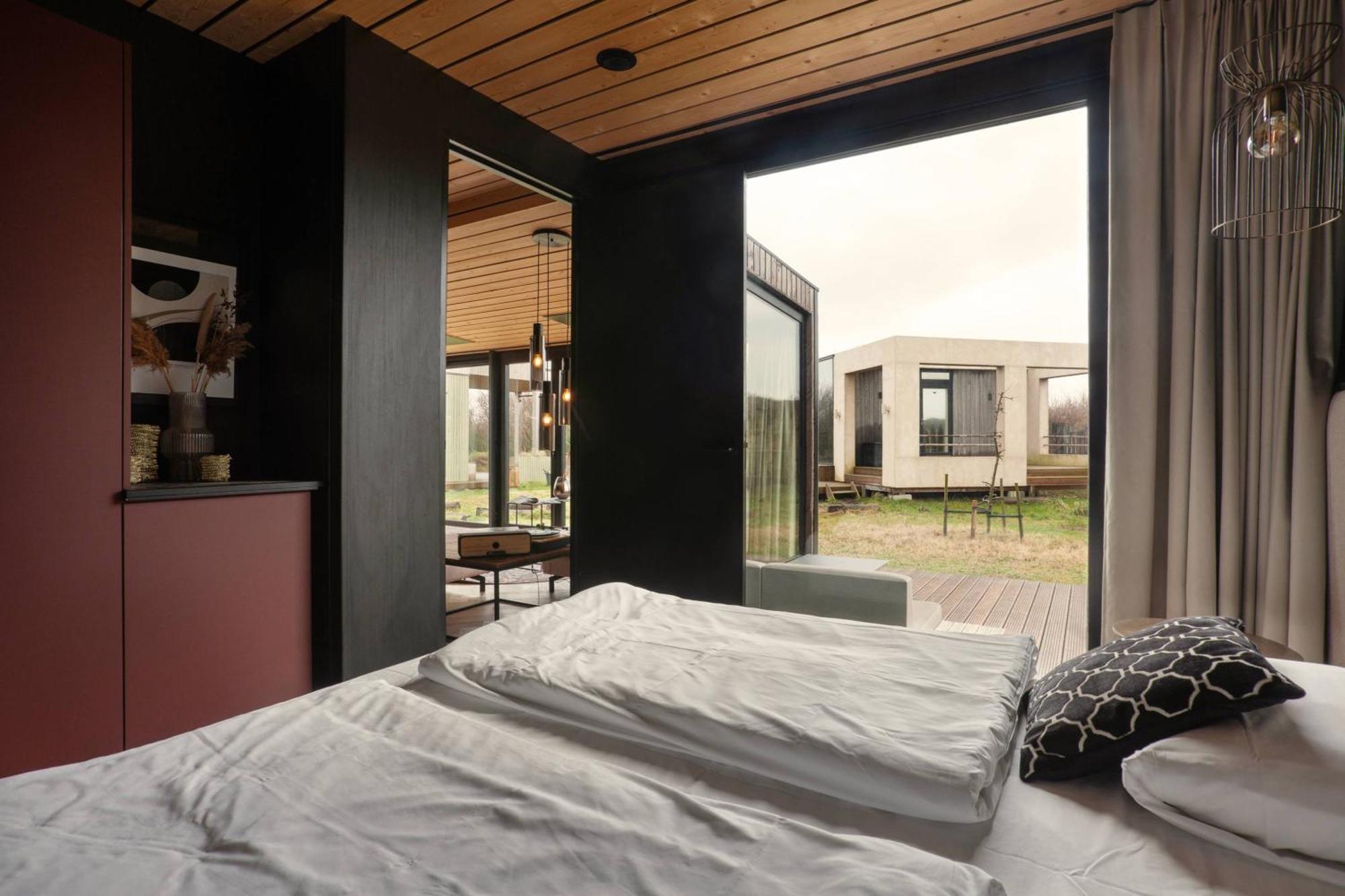 Basecamp Tiny House Eco-Resort Ijmuiden IJmuiden Exterior foto