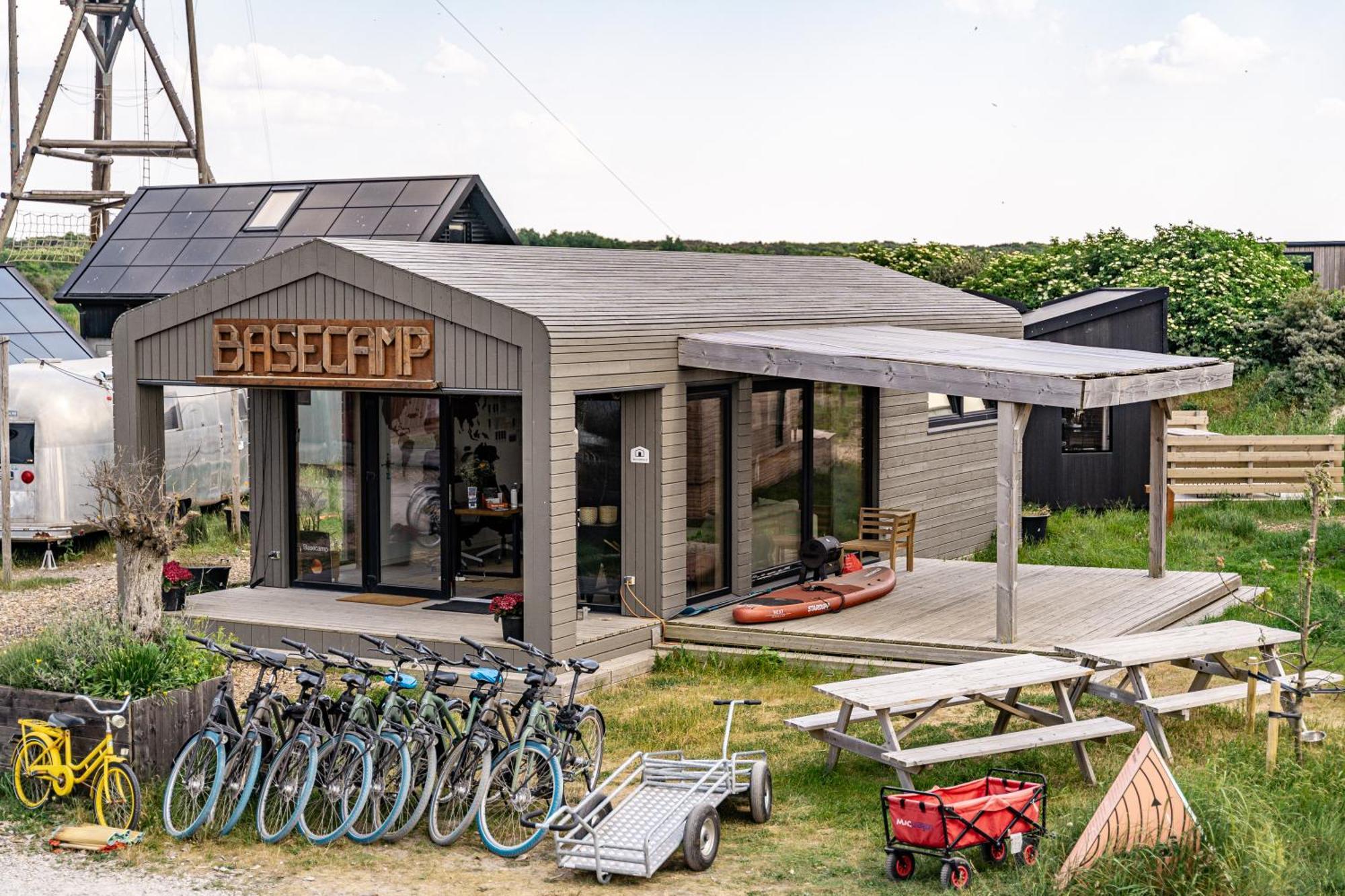 Basecamp Tiny House Eco-Resort Ijmuiden IJmuiden Exterior foto